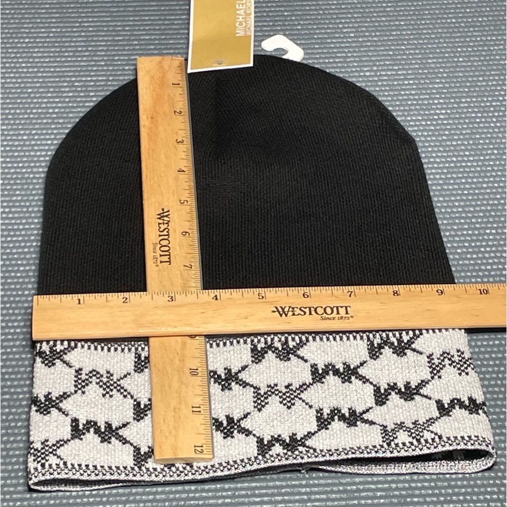 Michael Michael Kors Womens Knit Cuffed Winter Beanie Hat 539330C Black Multi OS - Picture 12 of 16